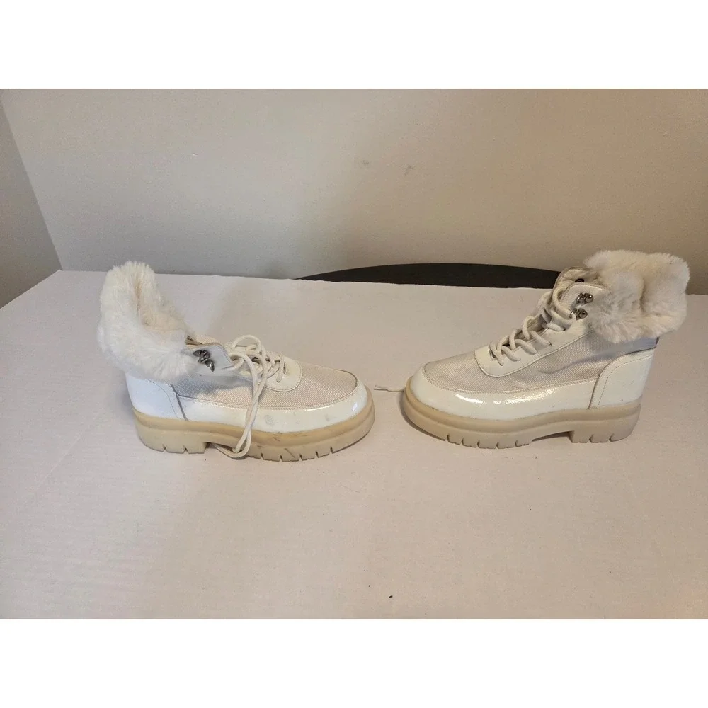 Olivia Miller Womens White Faux Fur Trim Lace Up Winter Combat Boots Size 9